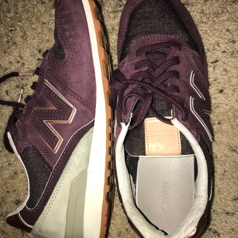 New Balance women’s 696 sneakers